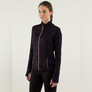 EUC Lululemon Forme Jacket II *Texttired in Baroque Deep Zinfandel
